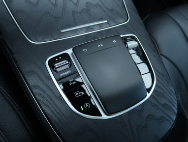 Mercedes-Benz CLS - 2020