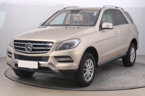 Mercedes-Benz ML - 2012