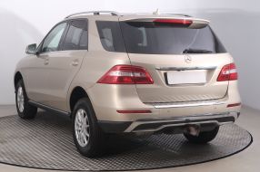 Mercedes-Benz ML - 2012