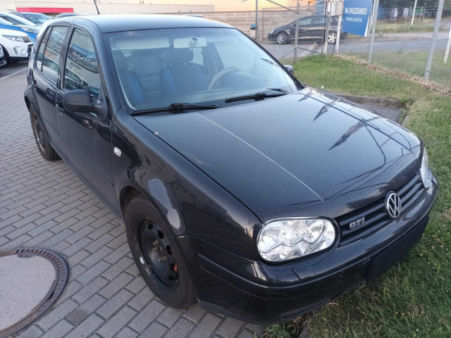 Volkswagen Golf 2002