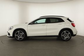 Mercedes-Benz GLA - 2017