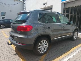Volkswagen Tiguan - 2012
