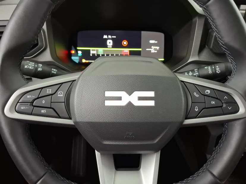 Dacia Bigster, 2025