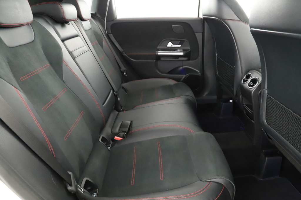 Mercedes-Benz B
