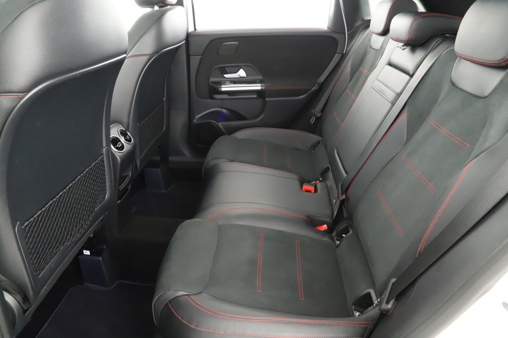 Mercedes-Benz B