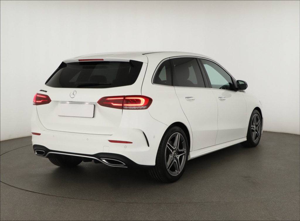 Mercedes-Benz B