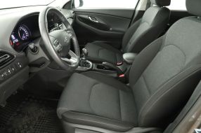 Hyundai i30 - 2023