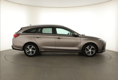 Hyundai i30 - 2023