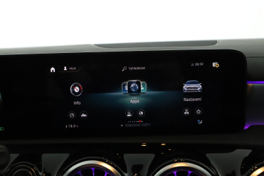 Mercedes-Benz CLA - 2021
