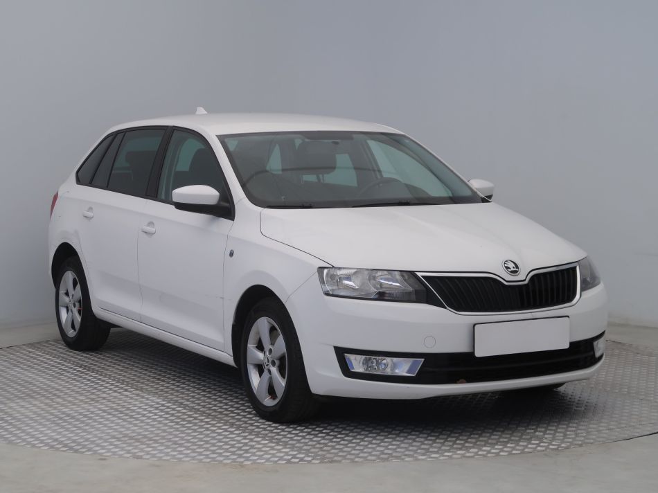 Skoda Rapid Spaceback - 2014