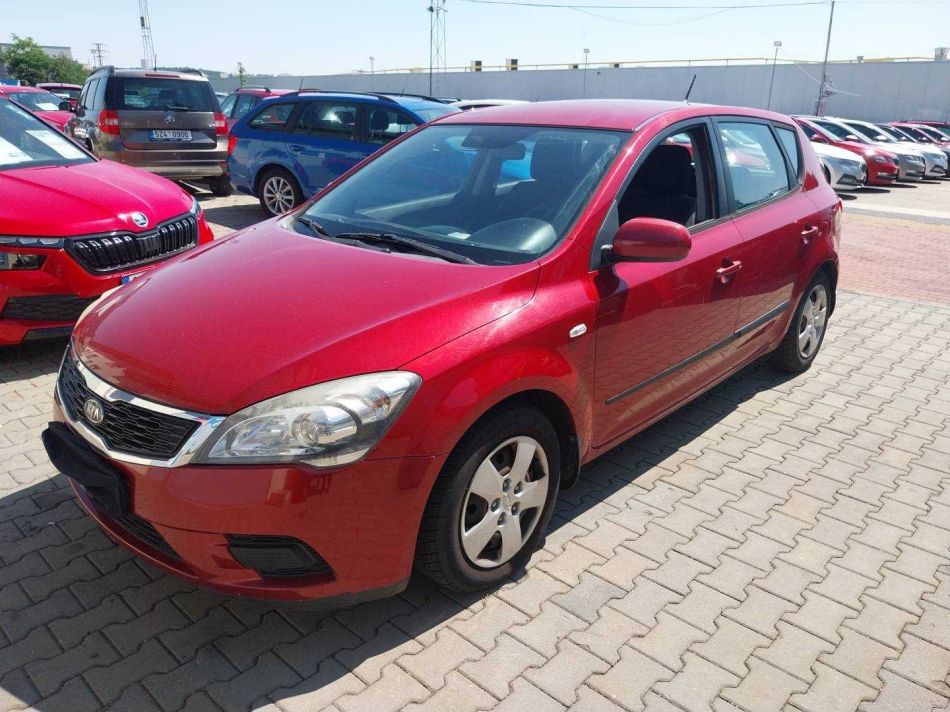 Kia Ceed - 2010