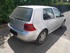 Volkswagen Golf - 2002