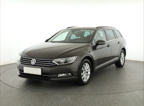 Volkswagen Passat - 2015