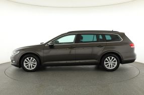 Volkswagen Passat - 2015