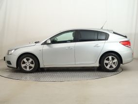 Chevrolet Cruze - 2011