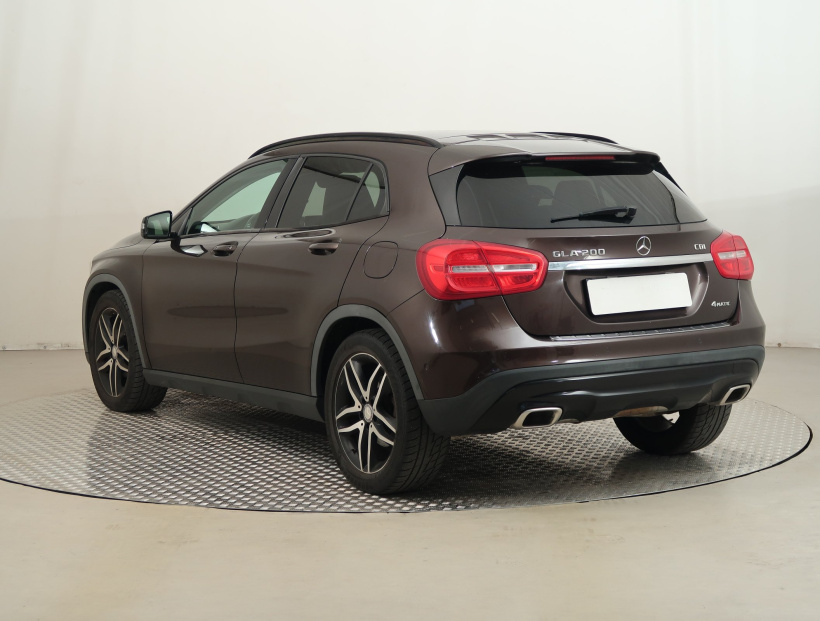 Mercedes-Benz GLA, 2014