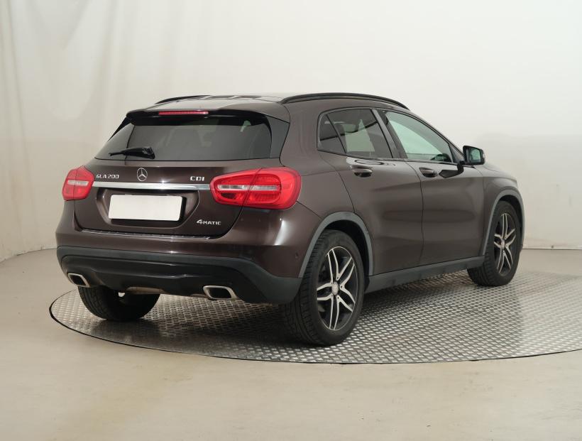 Mercedes-Benz GLA, 2014