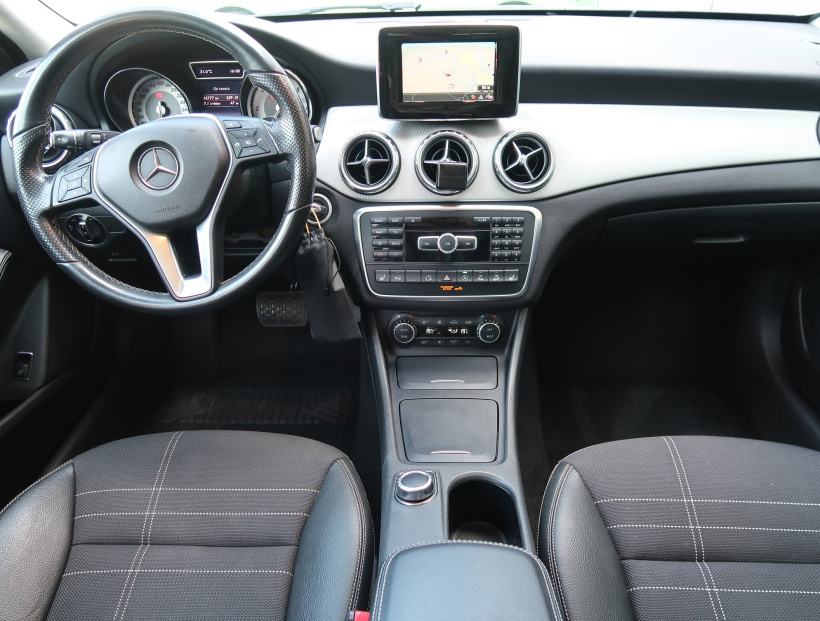 Mercedes-Benz GLA, 2014