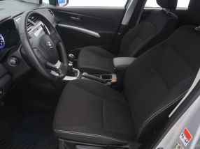 Suzuki SX4 S-Cross - 2020