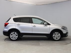 Suzuki SX4 S-Cross - 2020