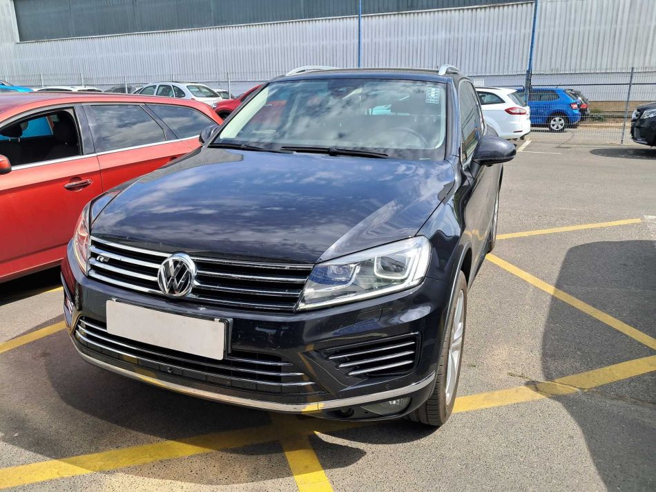 Volkswagen Touareg - 2016