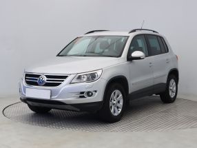 Volkswagen Tiguan - 2010