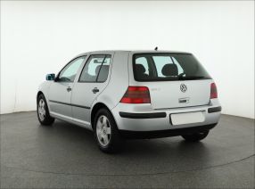 Volkswagen Golf - 2000