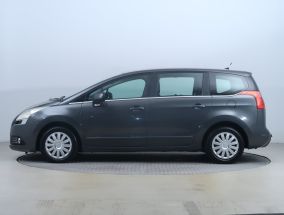 Peugeot 5008 - 2010