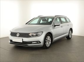 Volkswagen Passat - 2015