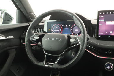 Škoda Superb - 2025