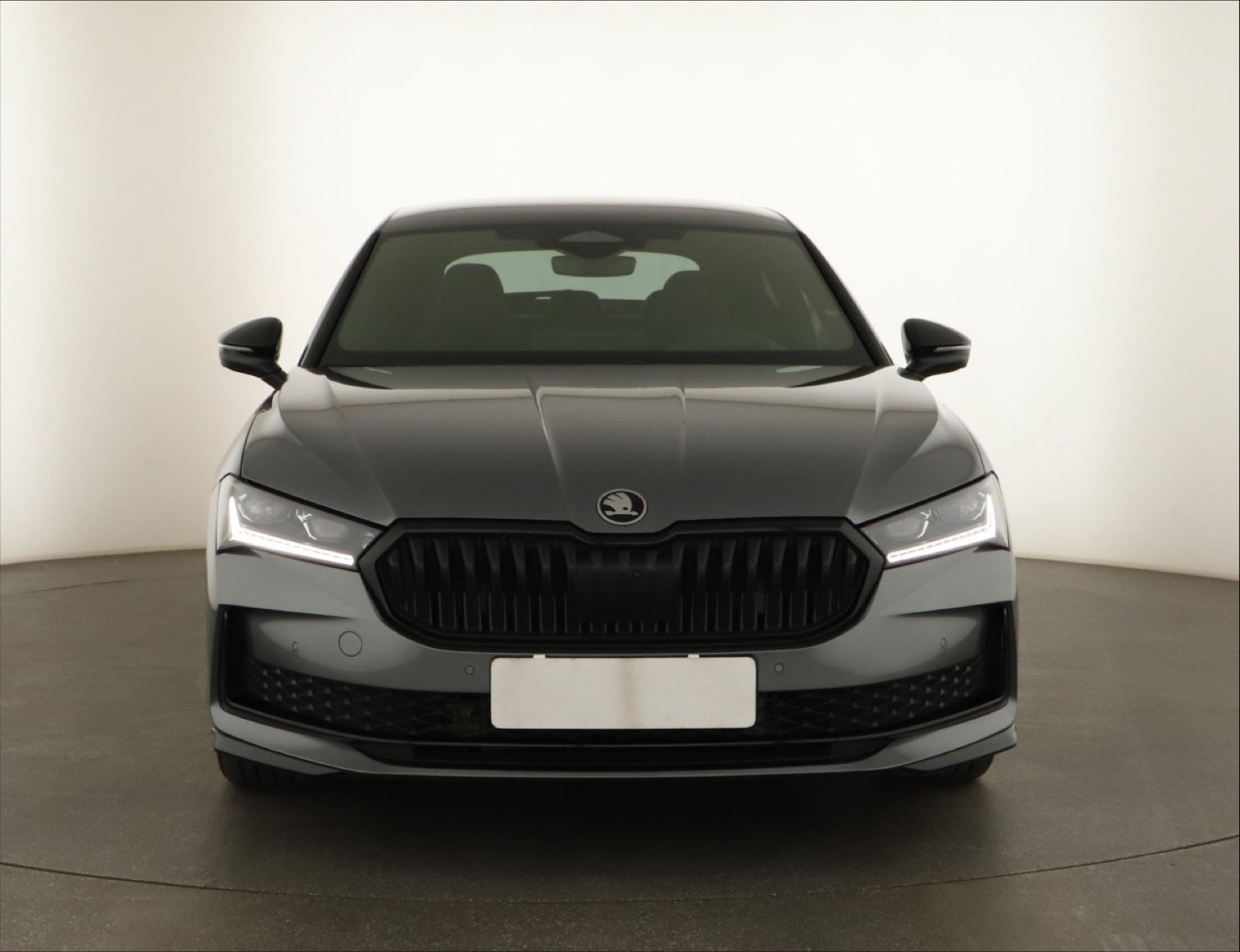 Škoda Superb - 2025