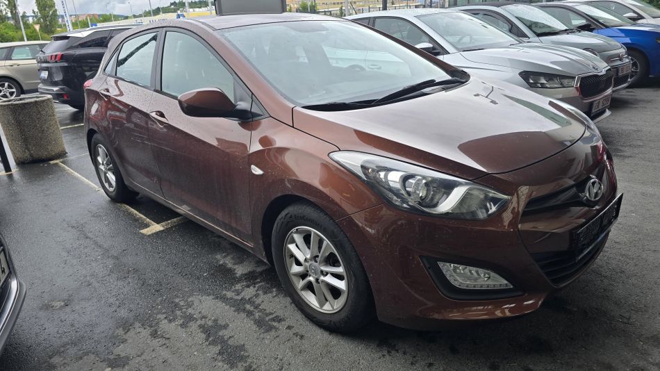 Hyundai i30 - 2012