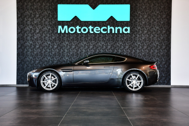 Aston Martin V8 Vantage - 2007