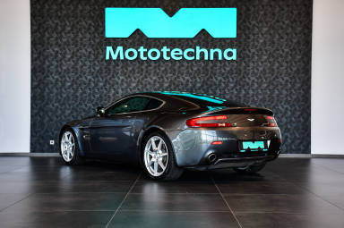 Aston Martin V8 Vantage - 2007