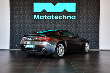 Aston Martin V8 Vantage - 2007
