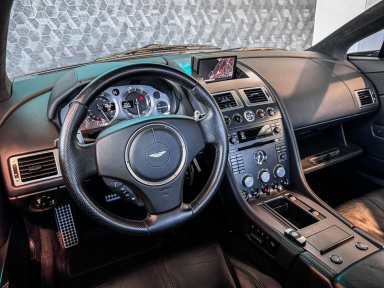Aston Martin V8 Vantage - 2007