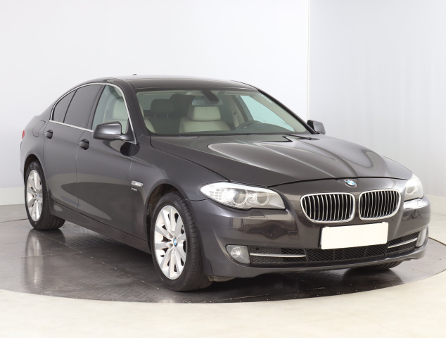 BMW 5 2011