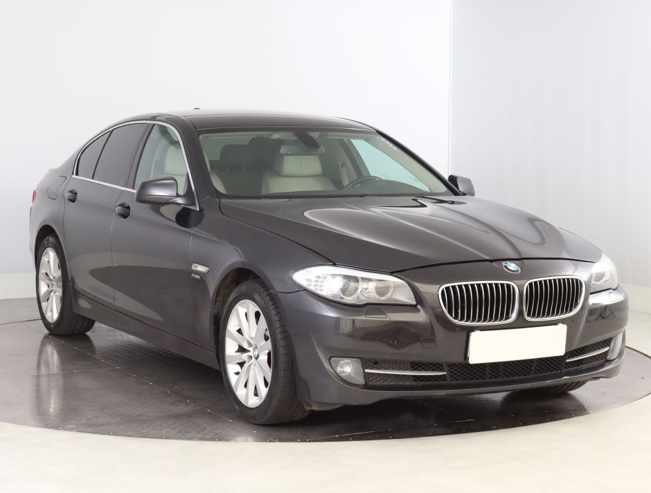BMW 5 - 2011