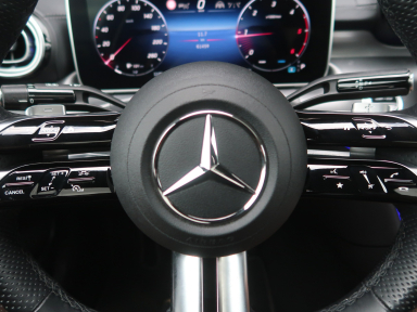 Mercedes-Benz C - 2023