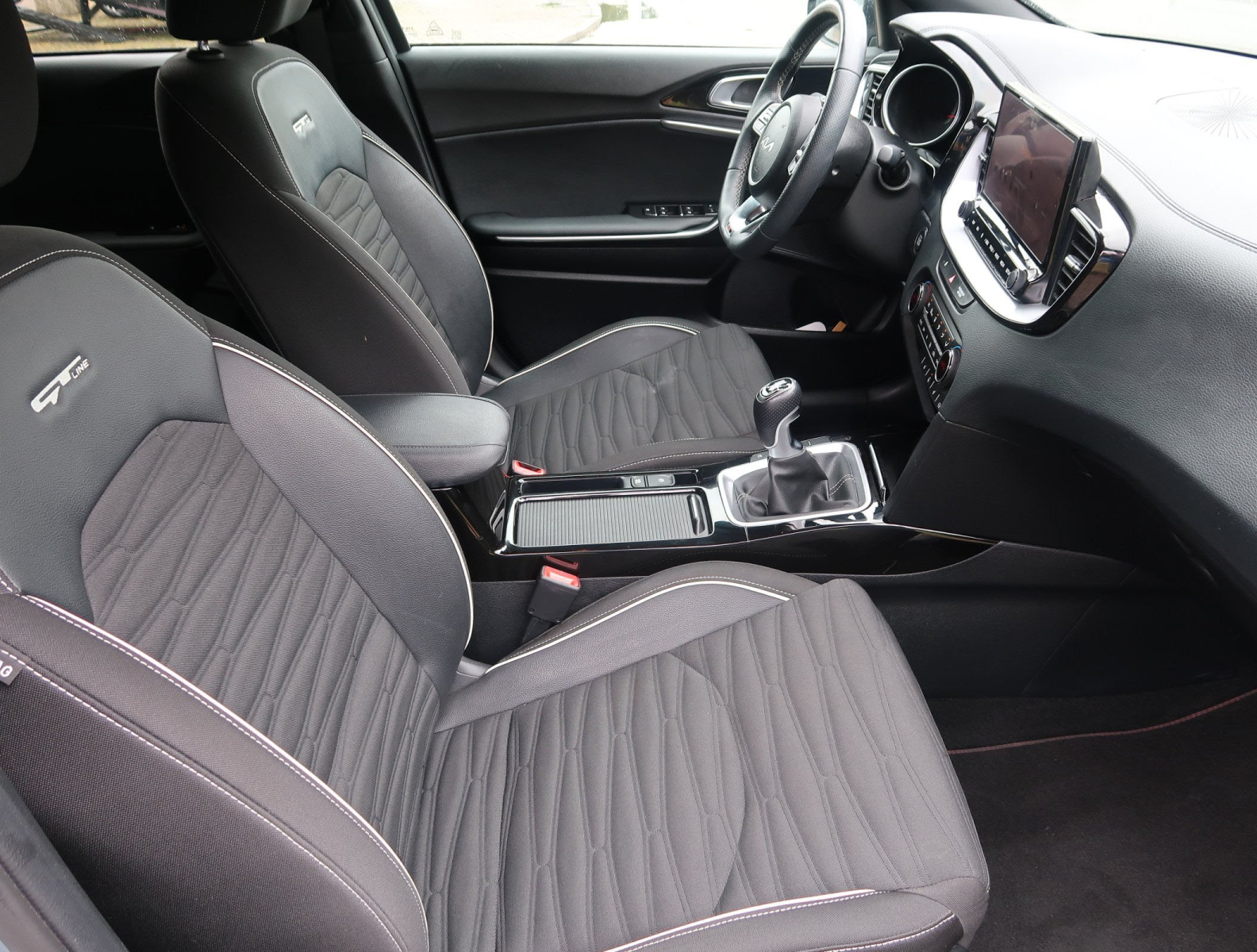 Kia ProCeed - 2023