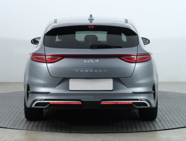 Kia ProCeed - 2023