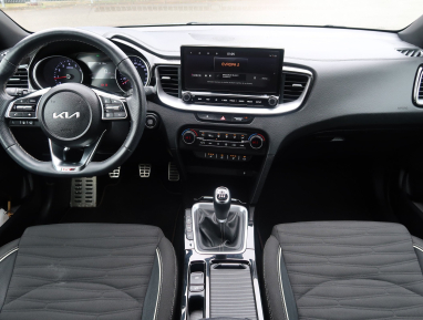 Kia ProCeed - 2023