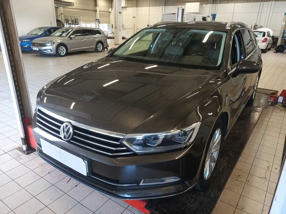 Volkswagen Passat - 2015