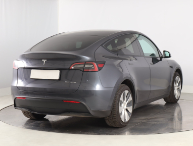 Tesla Model Y - 2022