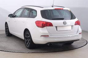 Opel Astra - 2015