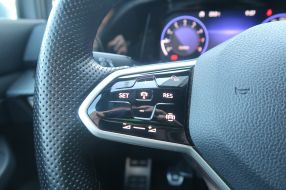 Volkswagen Golf - 2022