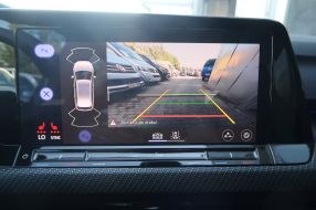 Volkswagen Golf - 2022