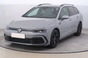Volkswagen Golf - 2022