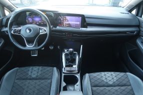 Volkswagen Golf - 2022