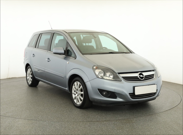 Opel Zafira 2011
